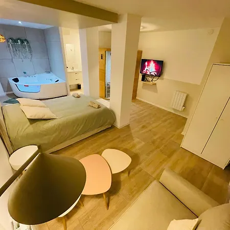 émeraude - Romance Avec Privé - 402 Rouen