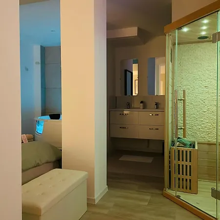 émeraude - Romance Avec Privé - 402 Rouen